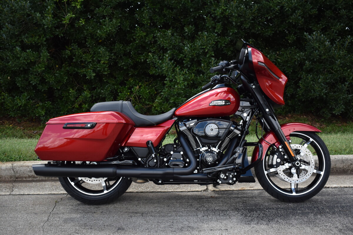 FLHX 2025 Street Glide