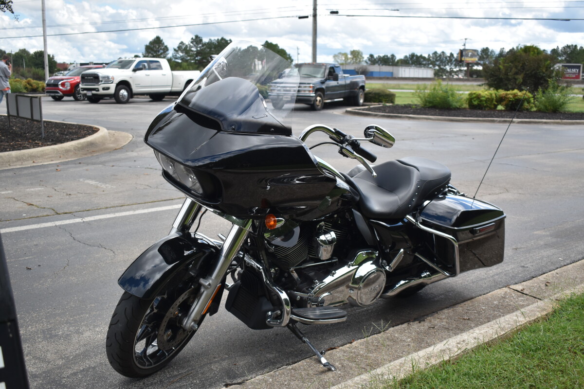 2021 Harley-Davidson Road Glide Special - Photo 4