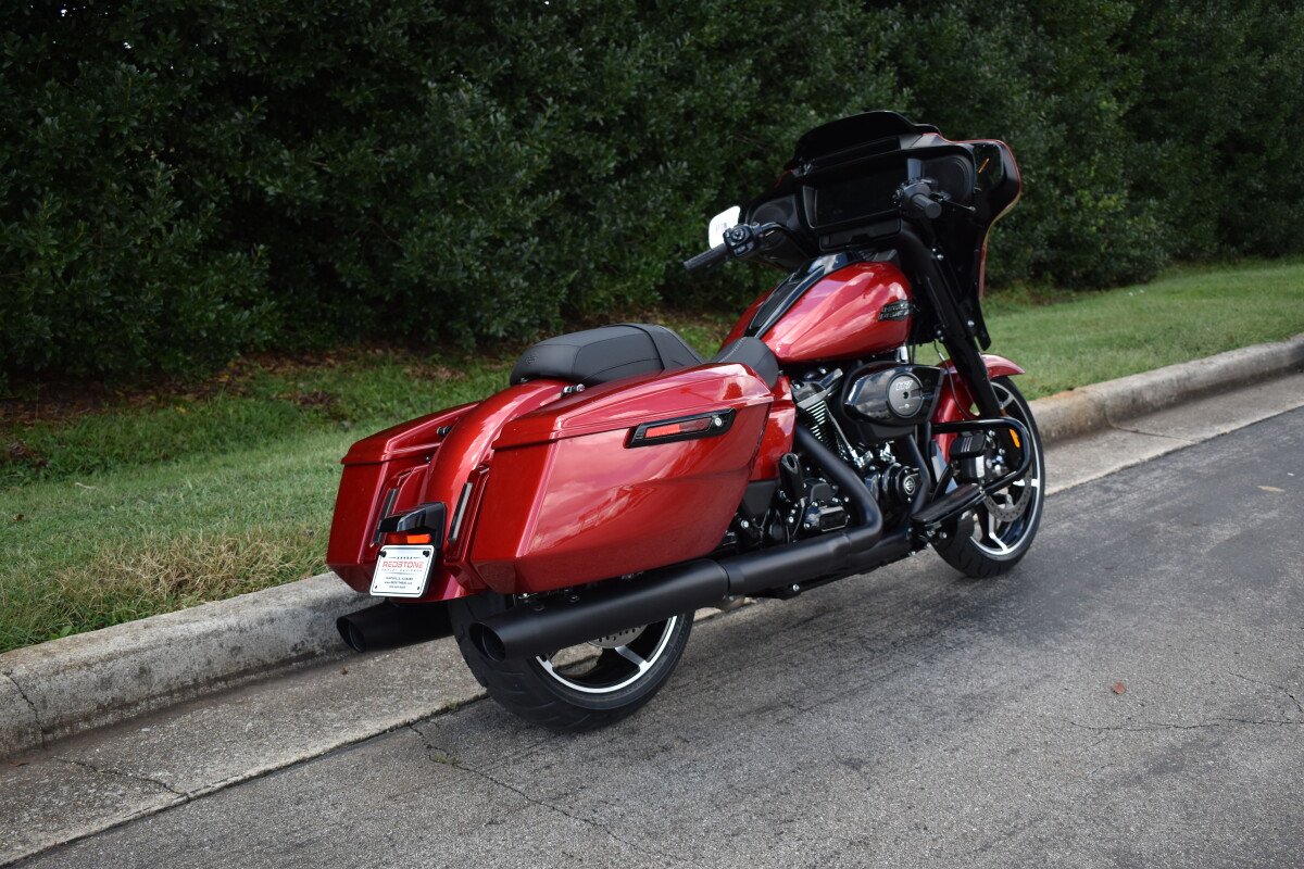 FLHX 2025 Street Glide - Photo 8