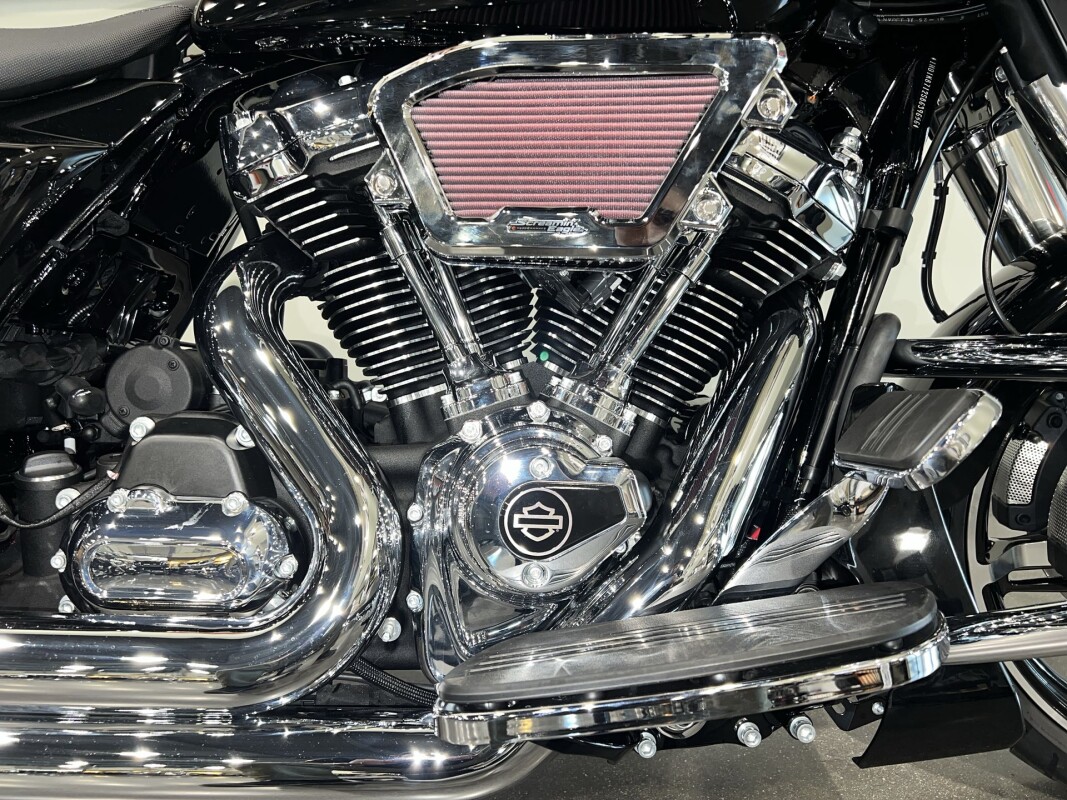 2025 Harley-Davidson Street Glide FLHX - Photo 4