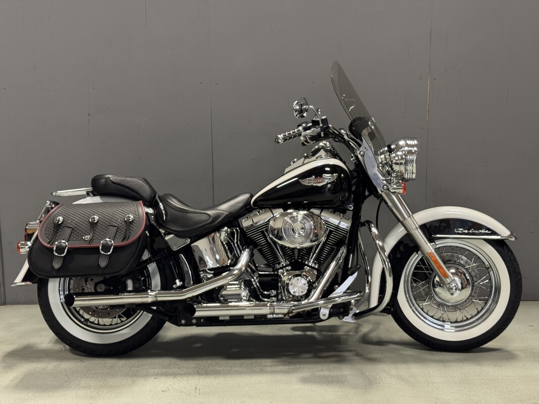 FLSTNI 2005 Softail Deluxe