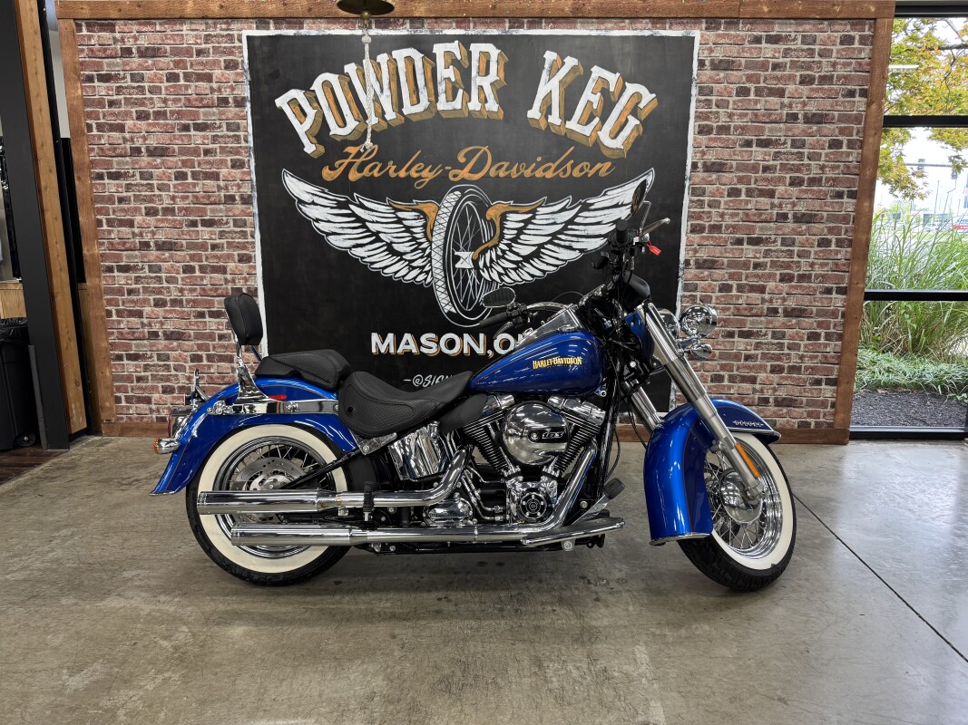 2017 Harley-Davidson Softail Deluxe FLSTN