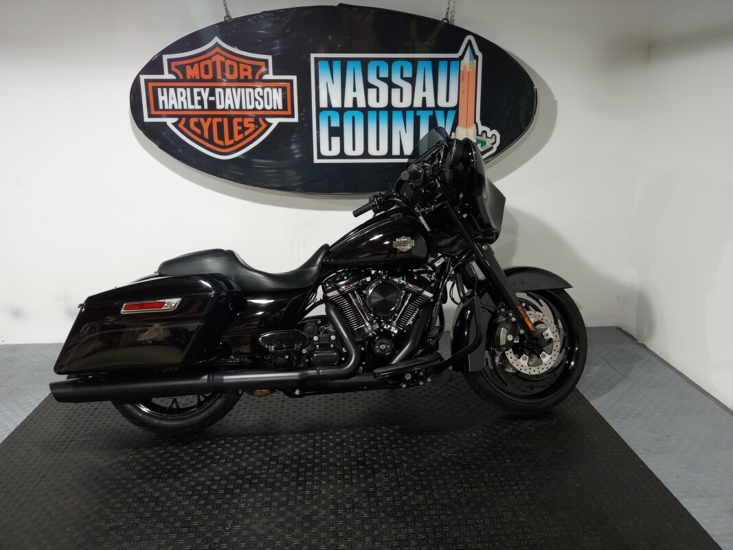 2023 Harley-Davidson Street Glide Special Vivid Black - Black Finish
