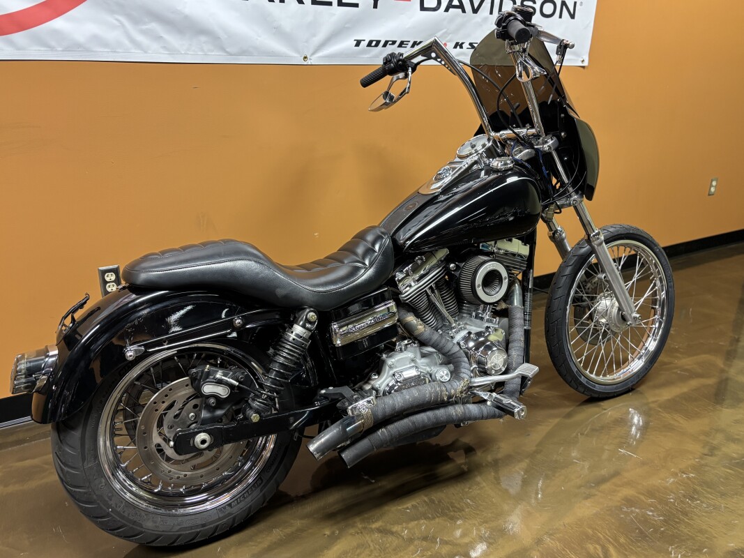 FXDC 2008 Super Glide Custom - Photo 2