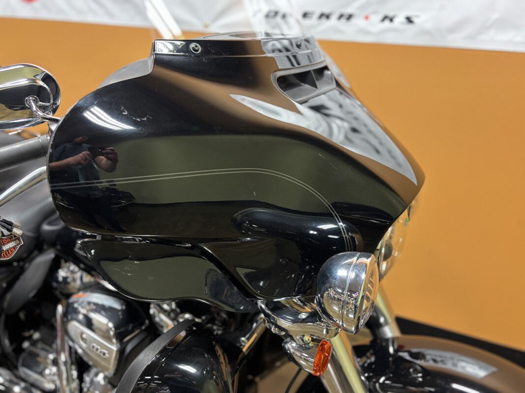 FLHTCUTG 2020 Tri Glide Ultra - Photo 4
