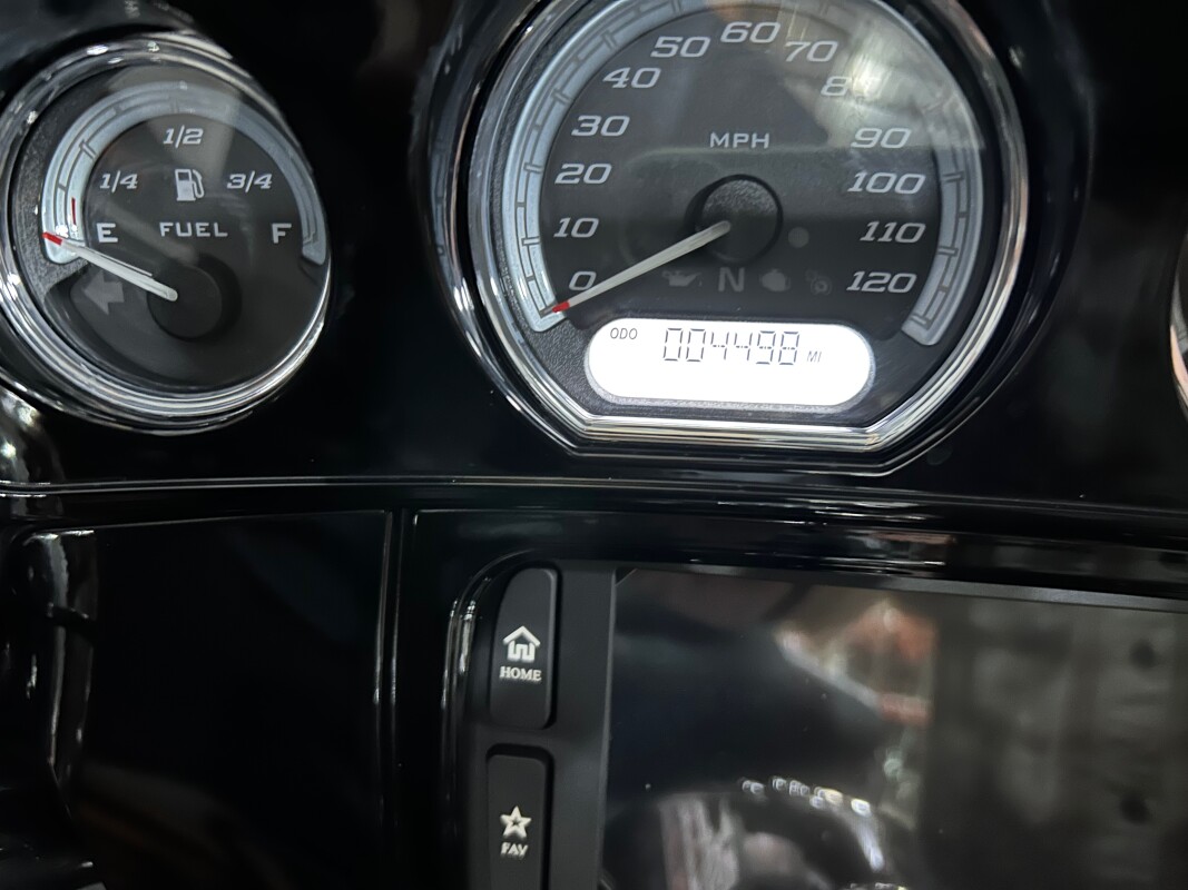 2018 H-D FLHTK Ultra Limited 107ci - Photo 5