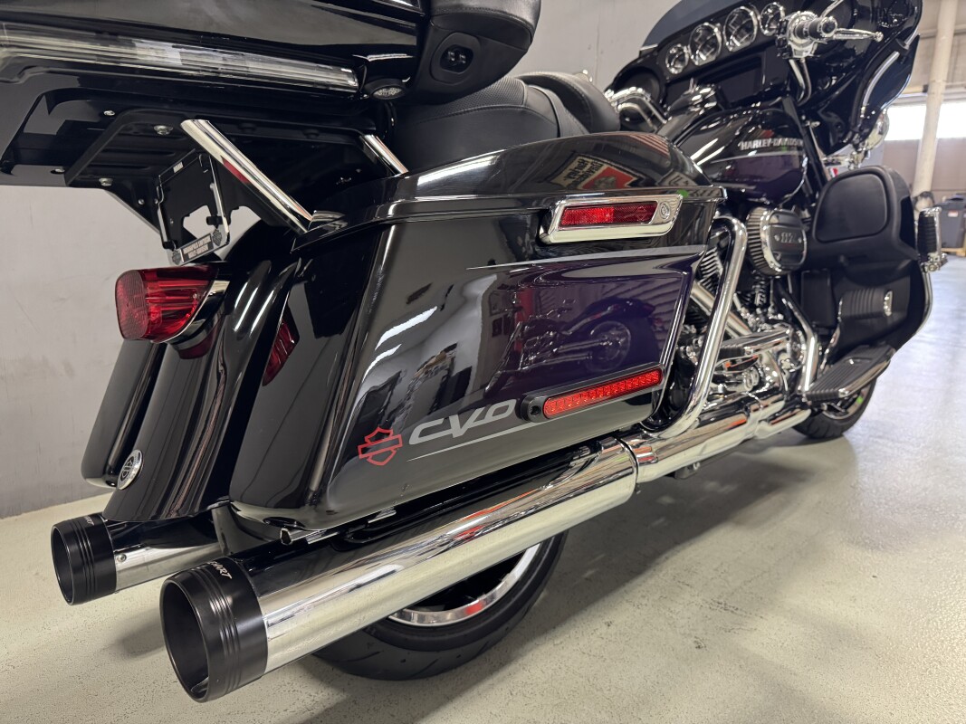FLHTKSE 2021 CVO Limited - Photo 8