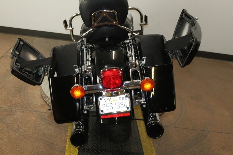 Harley-Davidson Road King 2022 FLHR 612860B BLACK - Photo 9