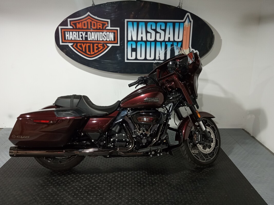 2024 Harley-Davidson CVO Street Glide Copperhead
