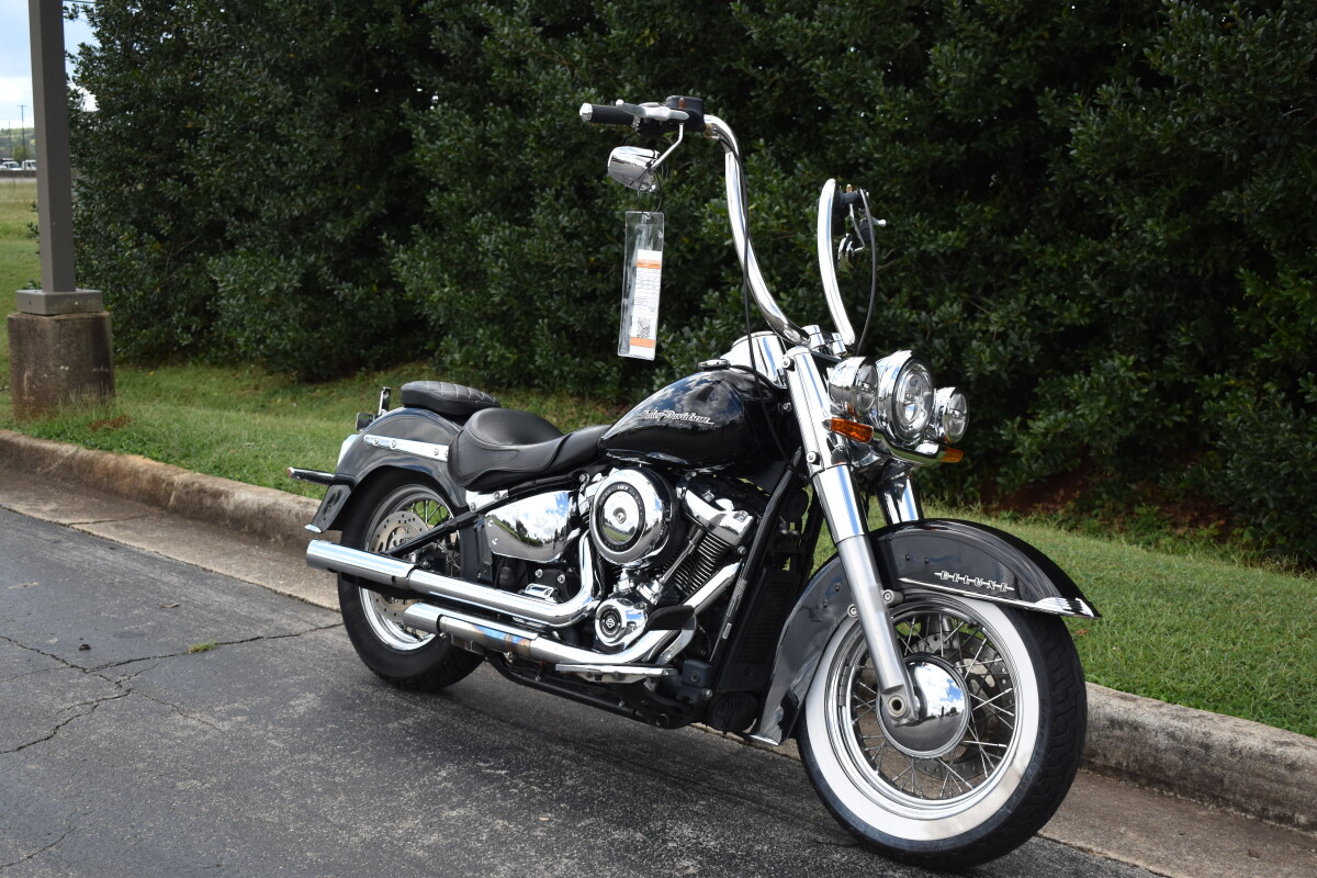 2019 Harley-Davidson Deluxe - Photo 2