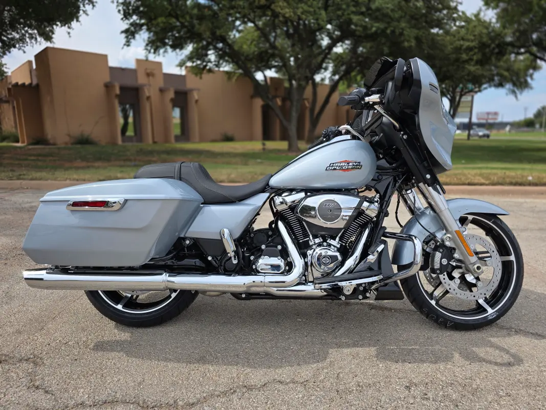 2025 Harley-Davidson Street Glide