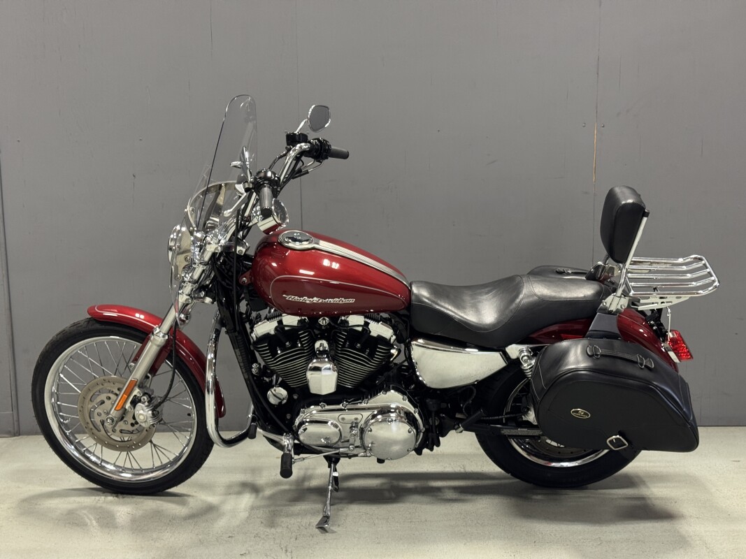 XL1200C 2006 1200 Custom - Photo 2