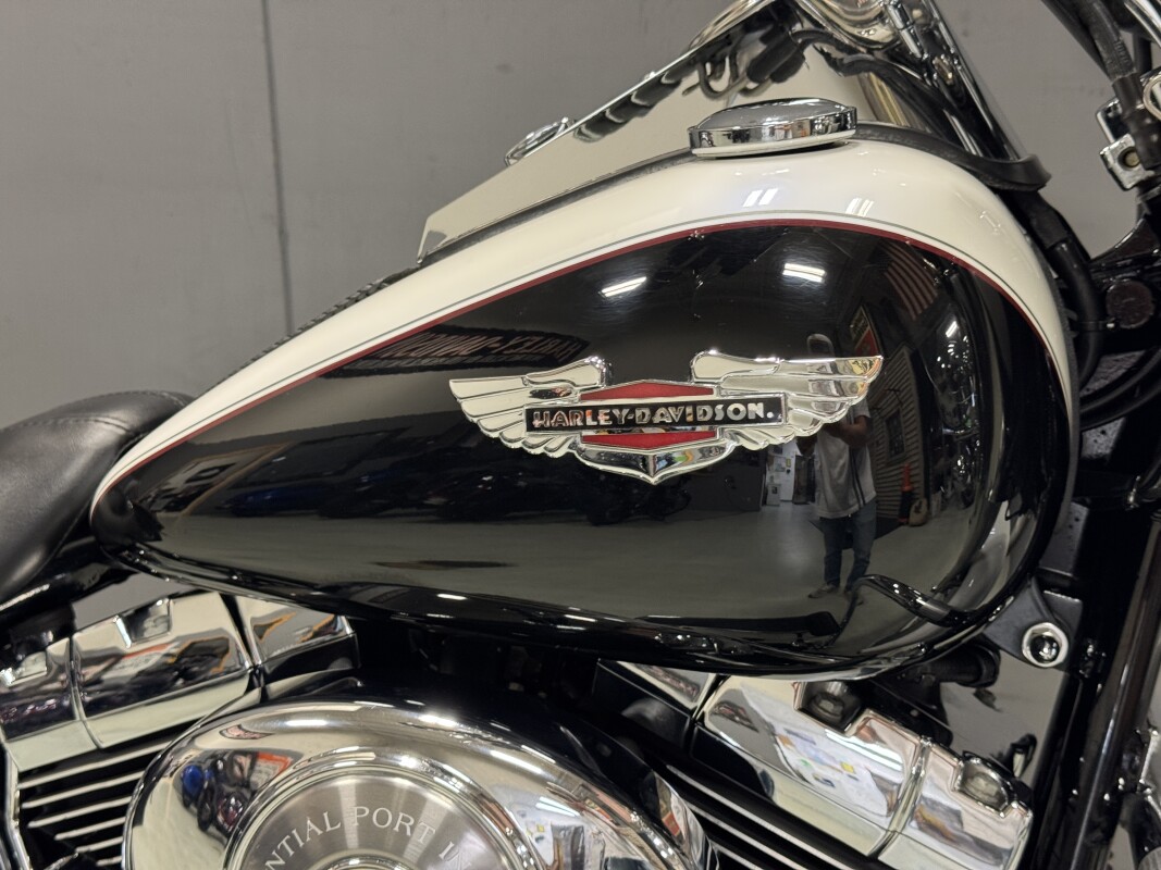 FLSTNI 2005 Softail Deluxe - Photo 7