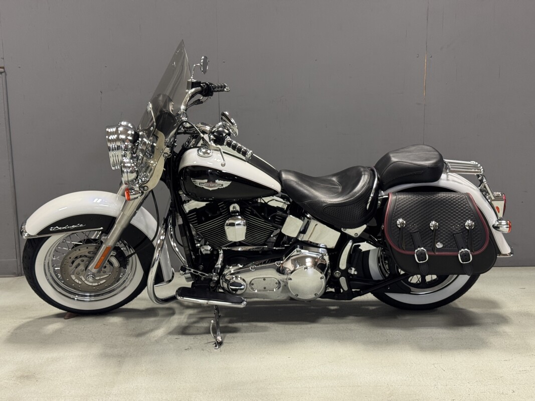 FLSTNI 2005 Softail Deluxe - Photo 2