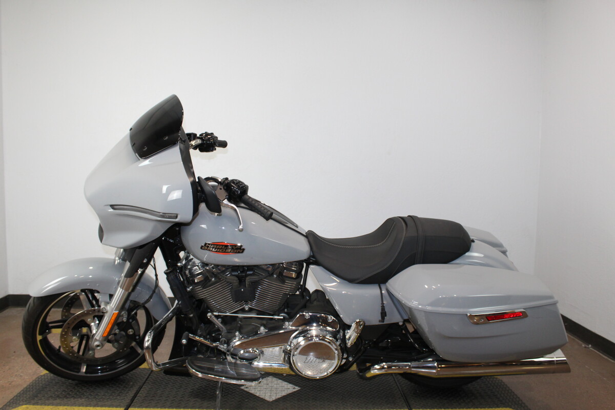 Harley-Davidson Street Glide 2024 FLHX 84403388 BILLIARD GRAY - Photo 5