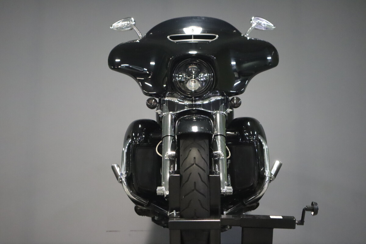 2014 Harley-Davidson Street Glide FLHX - Photo 3
