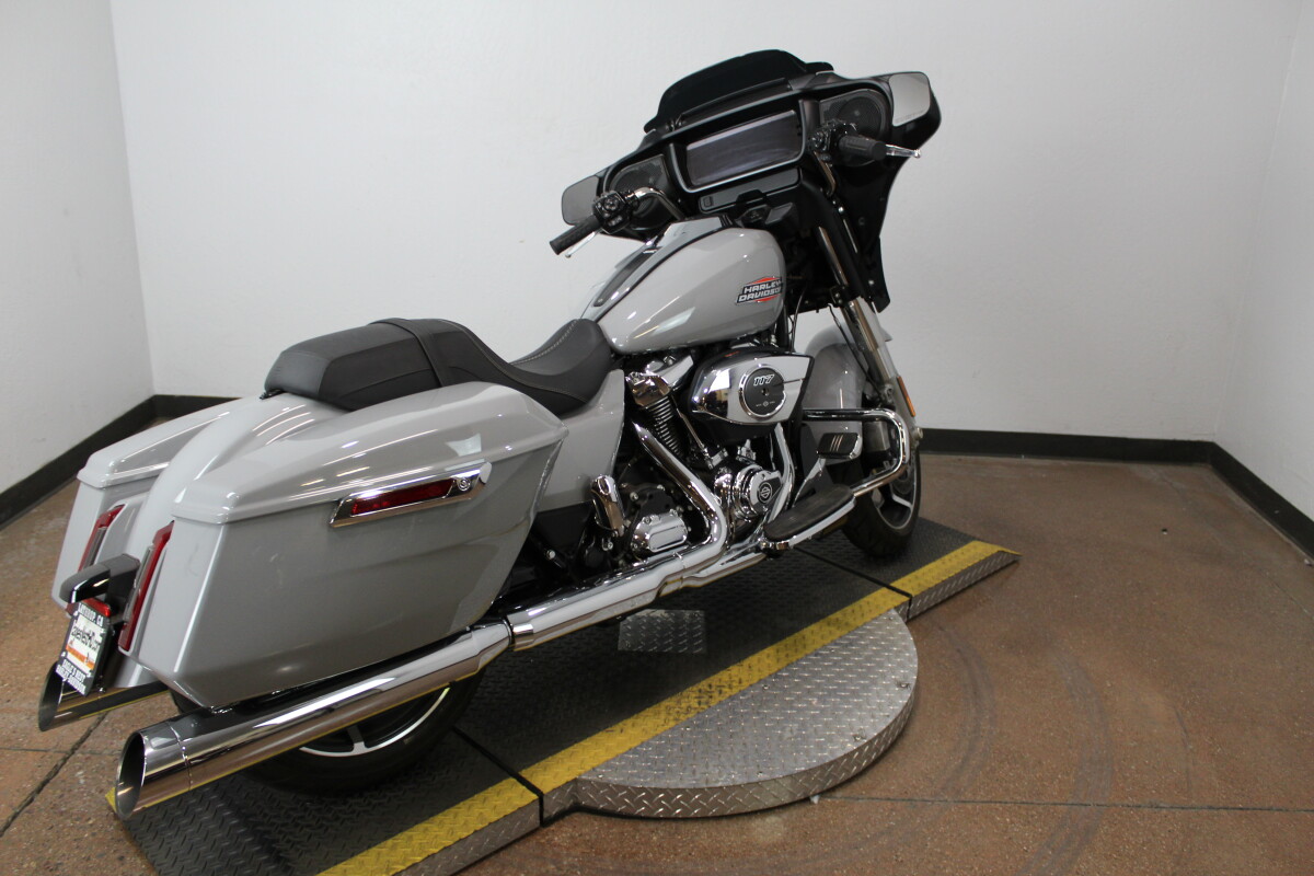 Harley-Davidson Street Glide 2024 FLHX 84403388 BILLIARD GRAY - Photo 7