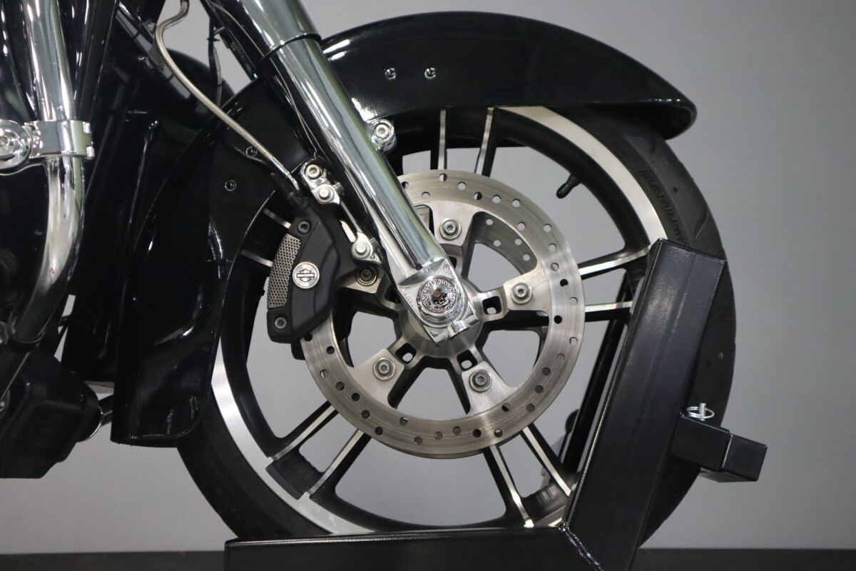2014 Harley-Davidson Street Glide FLHX - Photo 9