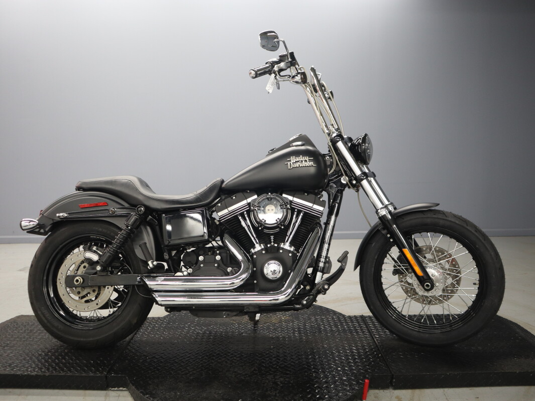 Used 2016 Harley-Davidson® Street Bob® FXDB | Stars & Stripes