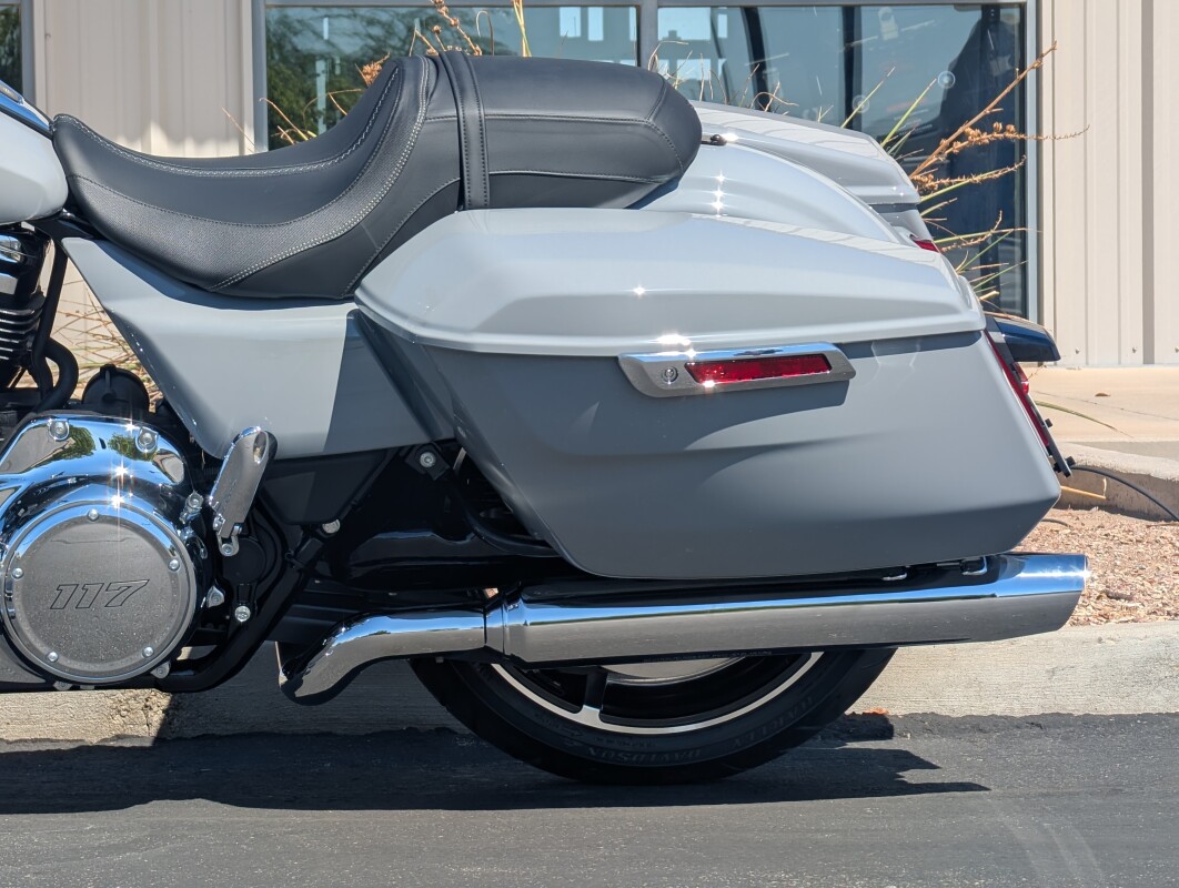 2025 Harley-Davidson Road Glide - Photo 7