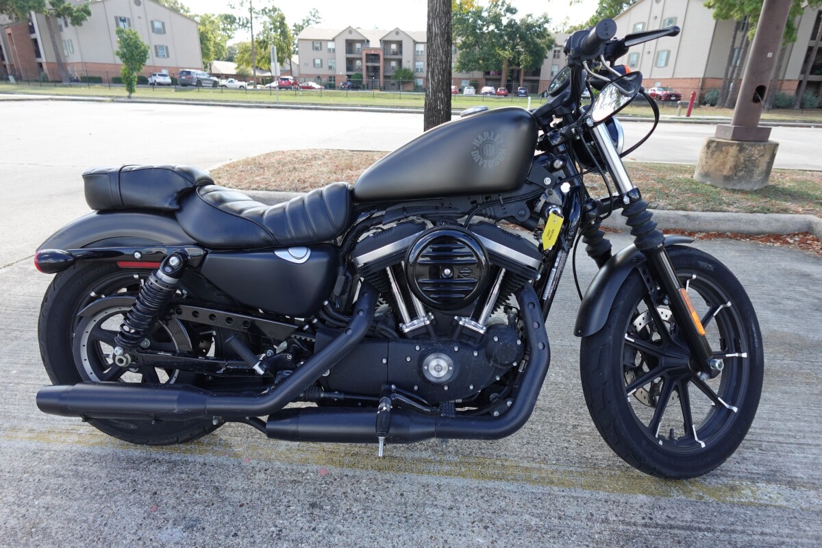 2021 Harley-Davidson Iron 883 XL 883N