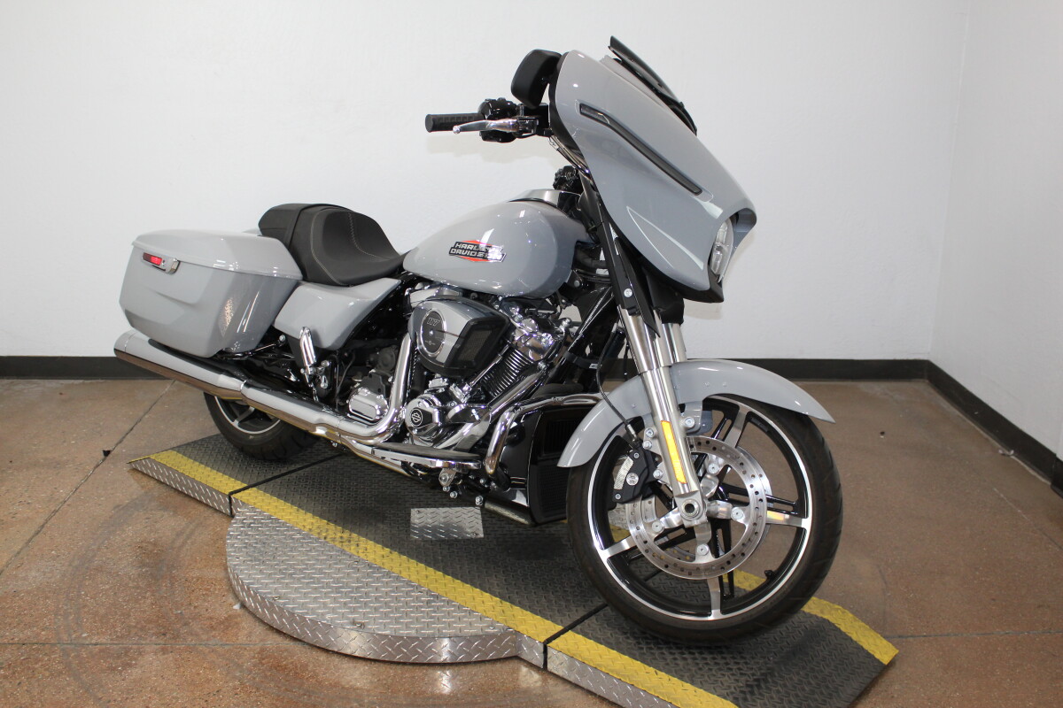 Harley-Davidson Street Glide 2024 FLHX 84403388 BILLIARD GRAY - Photo 2