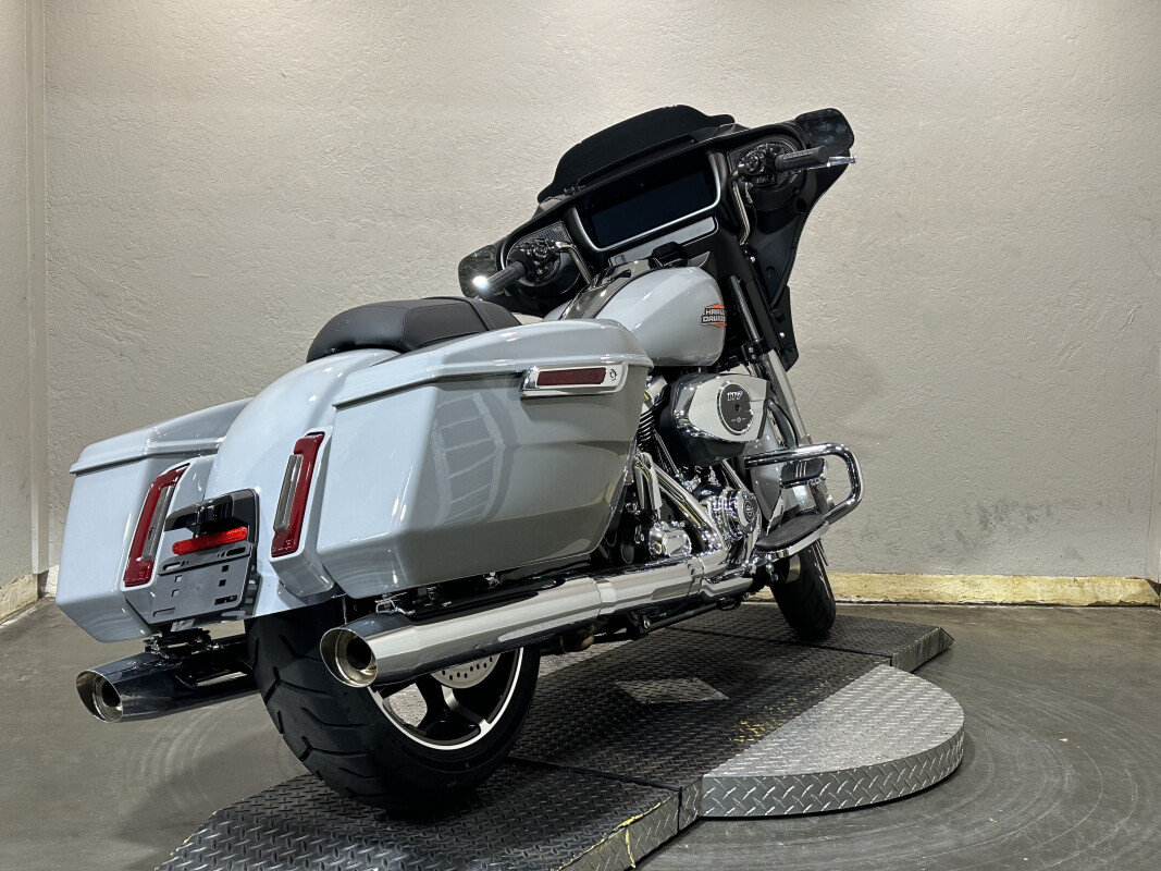 Harley-Davidson Street Glide 2025 FLHX 84647658 BILLIARD GRAY - Photo 2