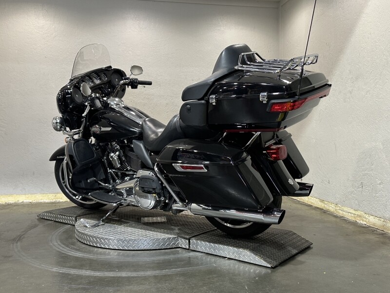 Harley-Davidson Ultra Limited 2023 FLHTK 606934A BLACK - Photo 6