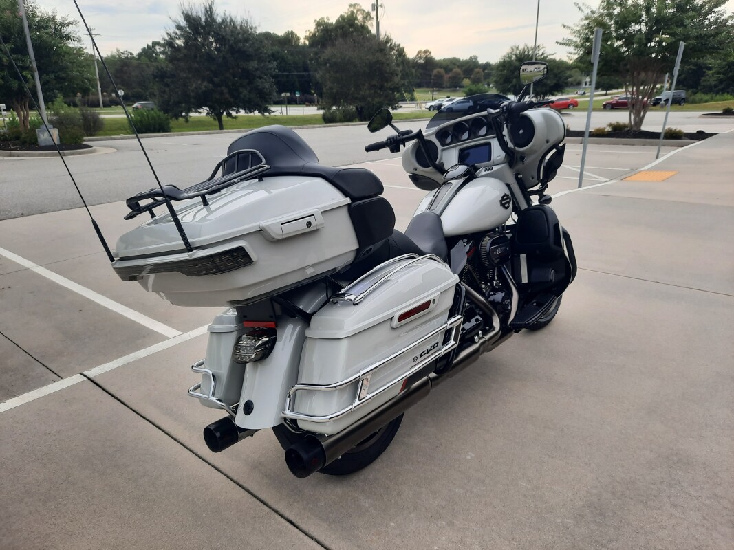 2020 Harley-Davidson CVO Limited Sand Dune - Photo 6