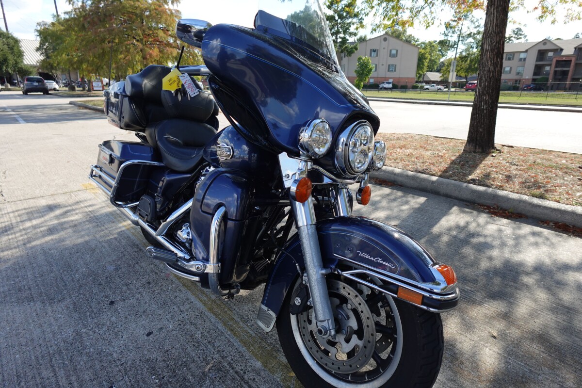 2008 Harley-Davidson Electra Glide Ultra Classic FLHTCU - Photo 2