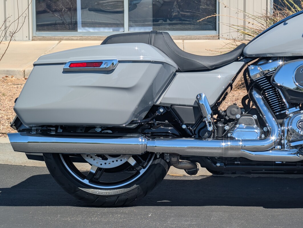 2025 Harley-Davidson Road Glide - Photo 8