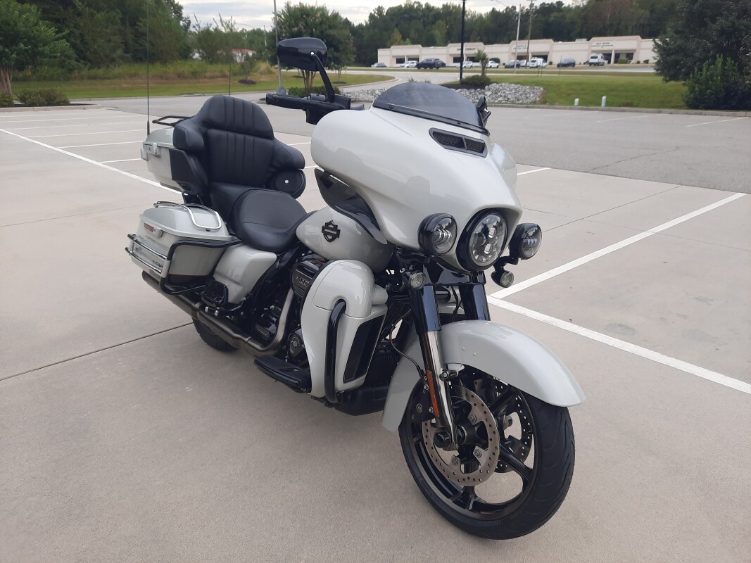2020 Harley-Davidson CVO Limited Sand Dune - Photo 4