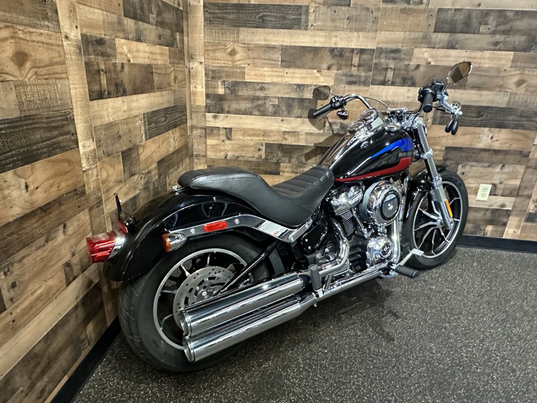2018 Harley-Davidson Low Rider Vivid Black FXLR - Photo 2