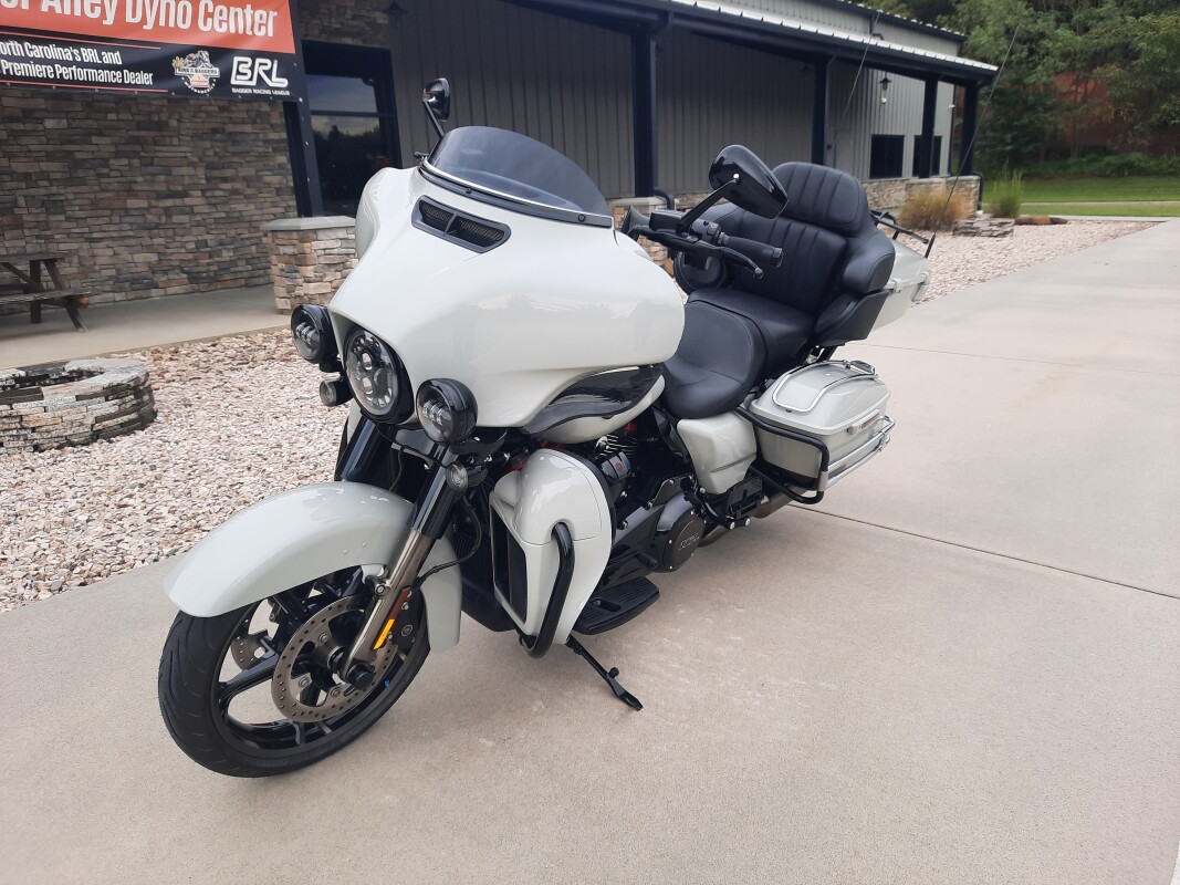 2020 Harley-Davidson CVO Limited Sand Dune - Photo 2