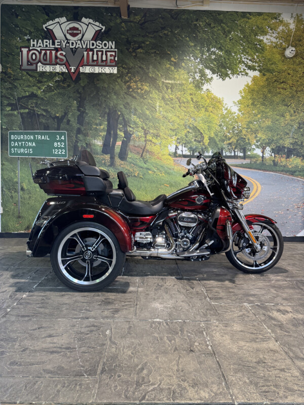 2022 CVO Tri Glide Dante’s Red Fade | HD Certified