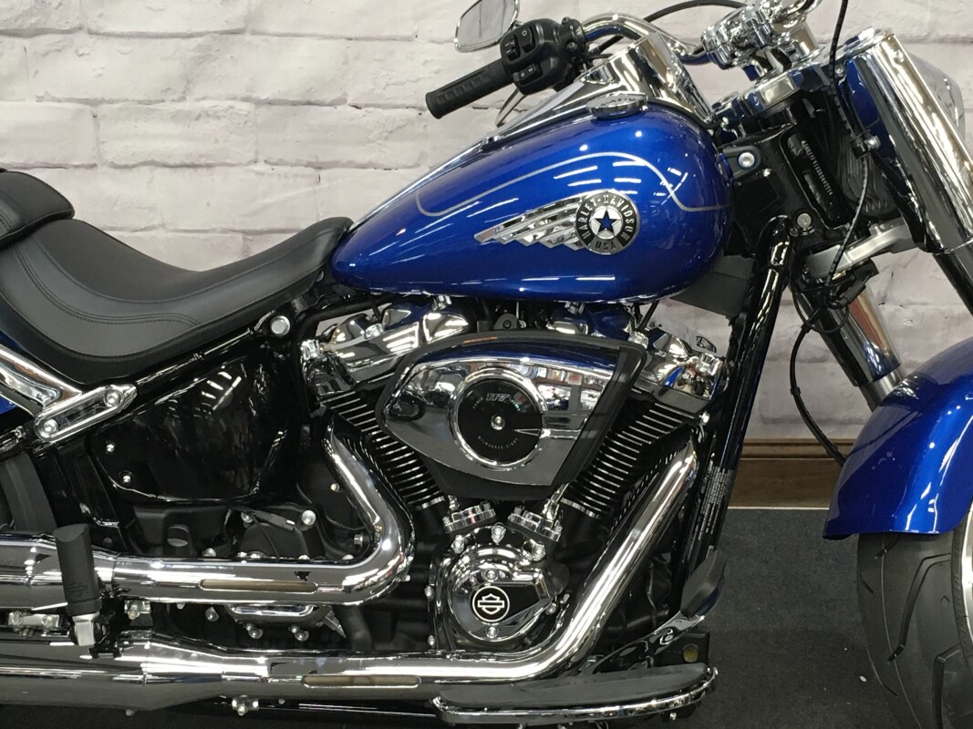 2025 Harley-Davidson Fat Boy Blue Burst FLFB - Photo 3