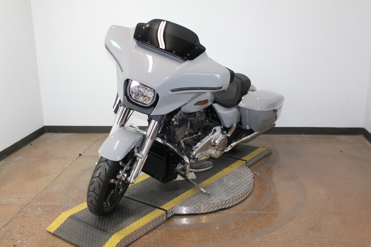 Harley-Davidson Street Glide 2024 FLHX 84403388 BILLIARD GRAY - Photo 4