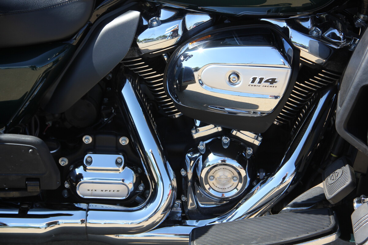2024 Harley-Davidson Tri Glide Ultra Alpine Green / Vivid Black - Photo 10