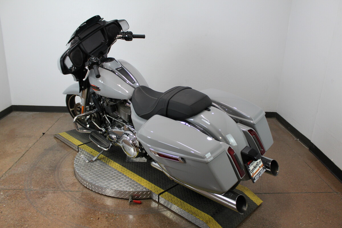 Harley-Davidson Street Glide 2024 FLHX 84403388 BILLIARD GRAY - Photo 6