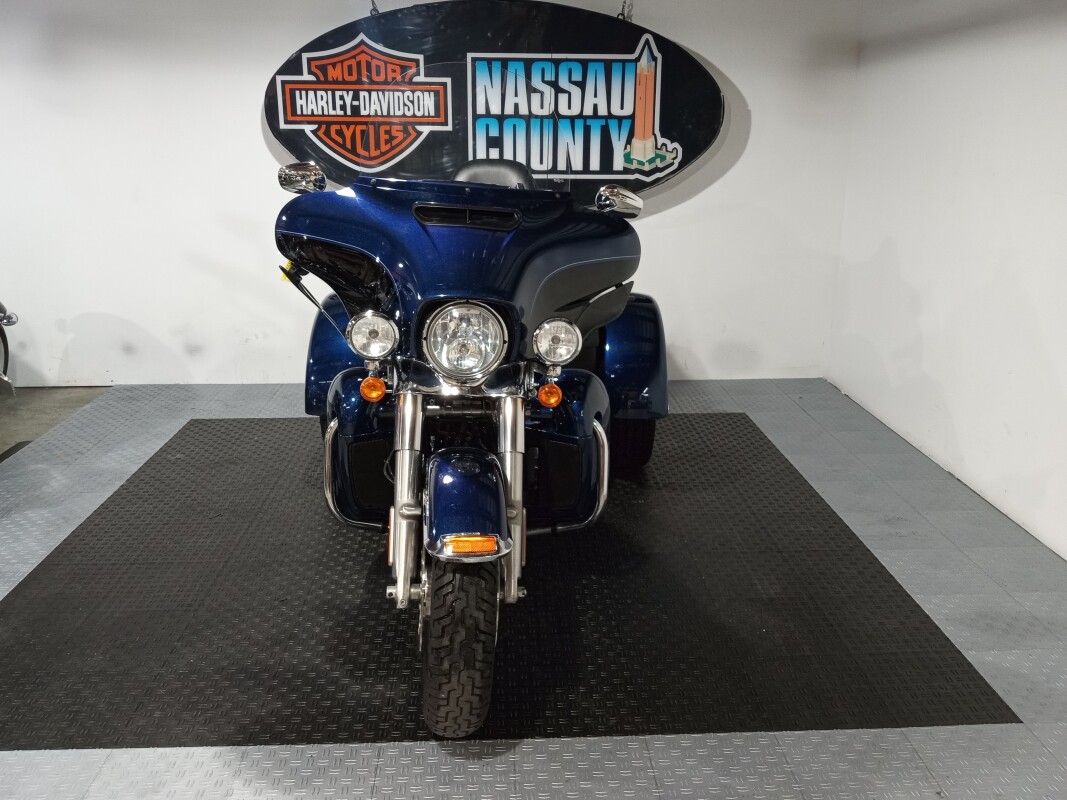 2014 Harley DavidsonTri Glide Ultra Classic Big Blue Pearl/Vivid Black - Photo 2