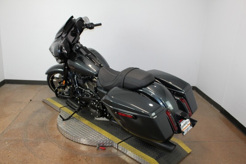 Harley-Davidson Street Glide 2025 FLHX 84641533 IRON HORSE MTLC - Photo 6