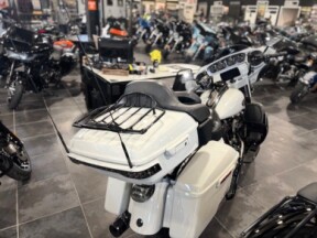 2020 Harley-Davidson CVO Limited thumb 0