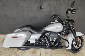 FLHRXS 2025 Road King™ Special thumb 1