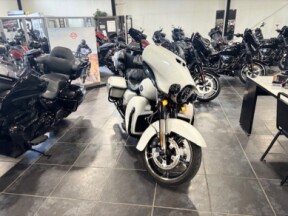 2020 Harley-Davidson CVO Limited thumb 2