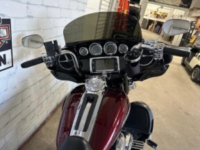 2015 Electra Glide Ultra Limited Two-Tone Mysterious Red Sunglo/Blackened Cayenne Sunglo thumb 2