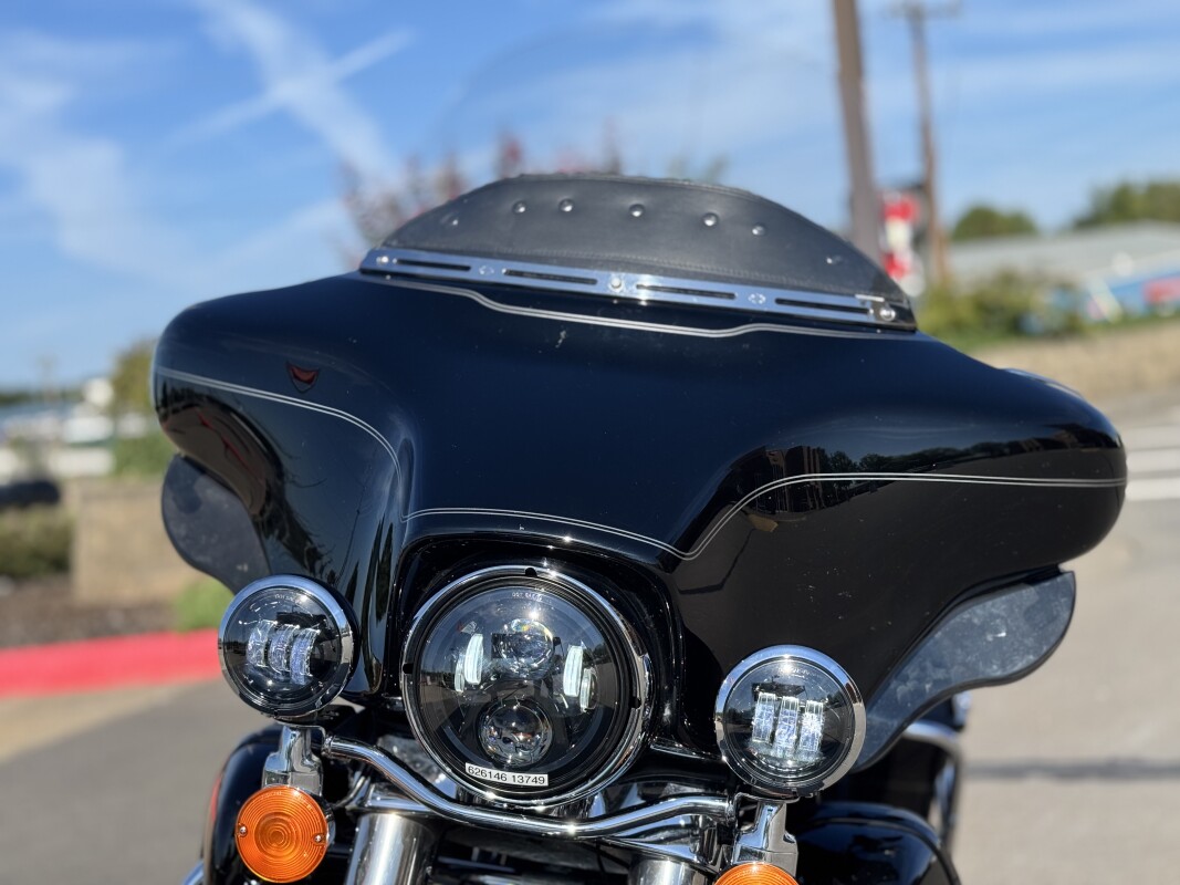 2010 Harley-Davidson Electra Glide Ultra Classic FLHTCU BLACK 626146 - Photo 7