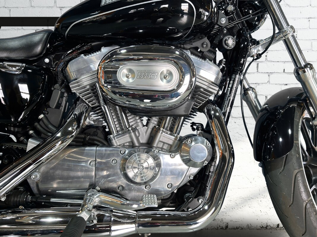 2017 Harley-Davidson SuperLow Vivid Black - Photo 4