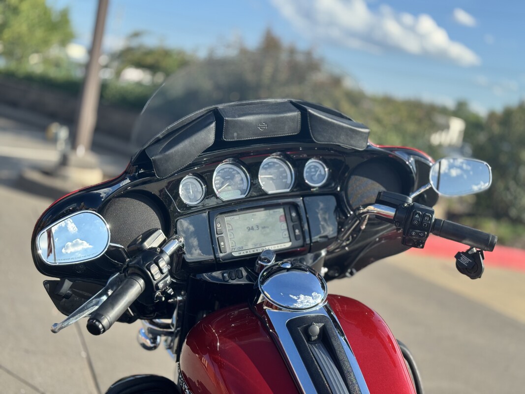 2018 Harley-Davidson Ultra Limited FLHTK WKDRED/TWTDCHRY 650306 - Photo 6
