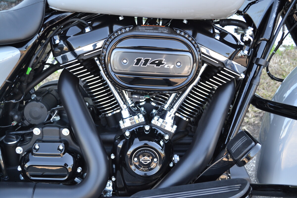FLHRXS 2025 Road King Special - Photo 5