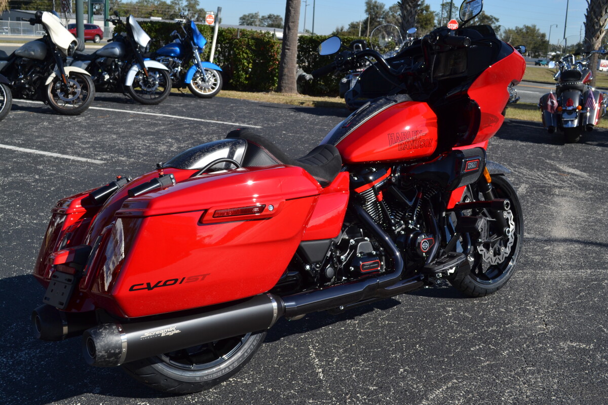 2025 Harley-Davidson CVO Road Glide ST Rally Red - FLTRXSTSE - Photo 6
